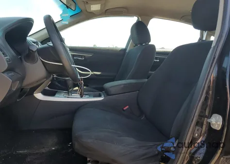 2015 Nissan Altima 2.5 из США, поврежденный, VIN 1N4AL3AP2FC232363